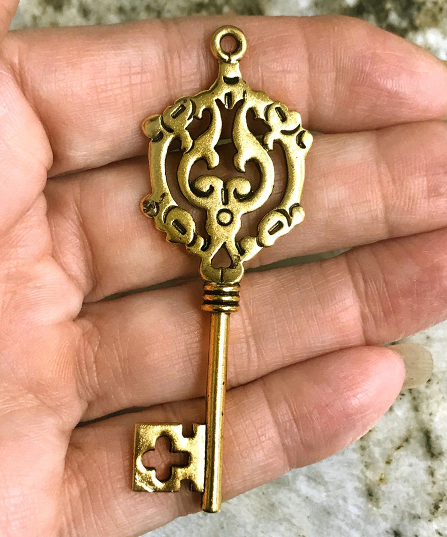 ANTIQUE 18k PURE GOLD KEY PENDANT VALENTINE GIFT