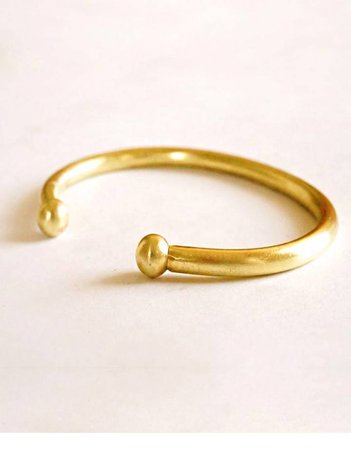 GOLD BALL PIPE BANGLE